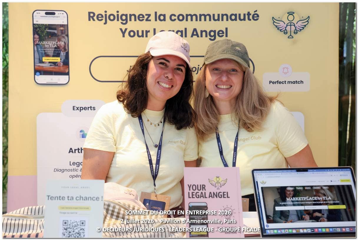 Claire Caquant et Amel Rechid sur le stand Your Legal Angel au Sommet du Droit en Entreprise 2026